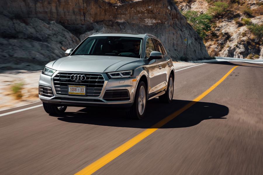  Audi Q5 2.0T Quattro 2017 года  (NA) (фото 28 из 40)